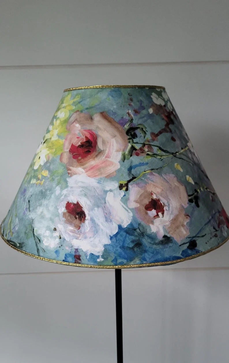 Abat-jour artisanal en tissu Ceci n’est pas un tableau — vue 1