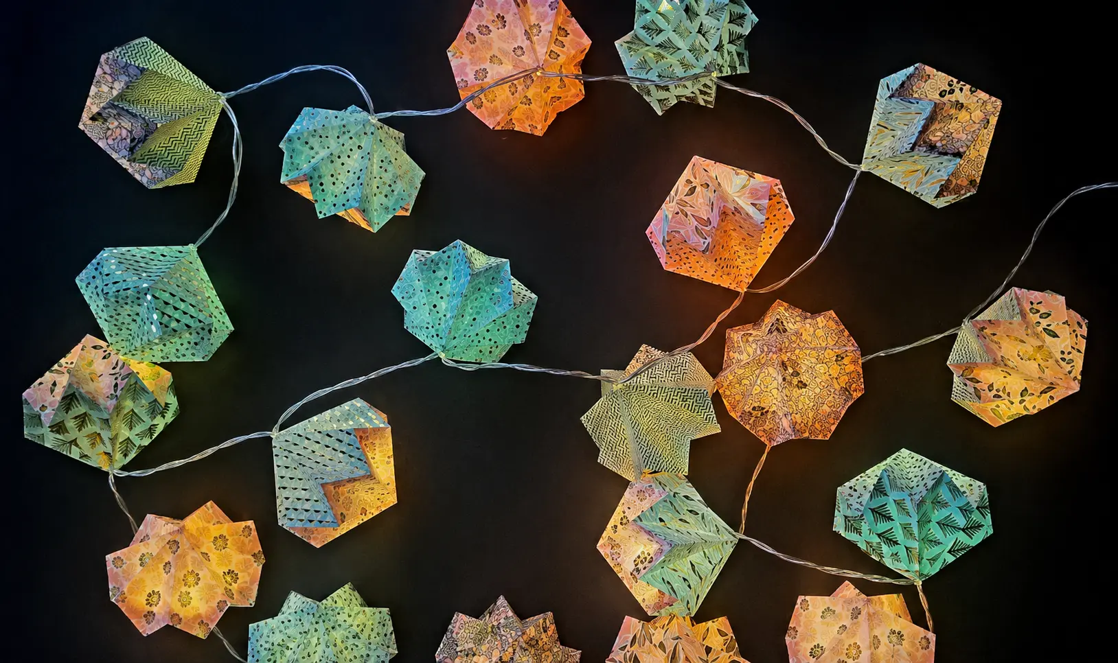 Guirlande lumineuse en origami Diamants enchantés — vue 2