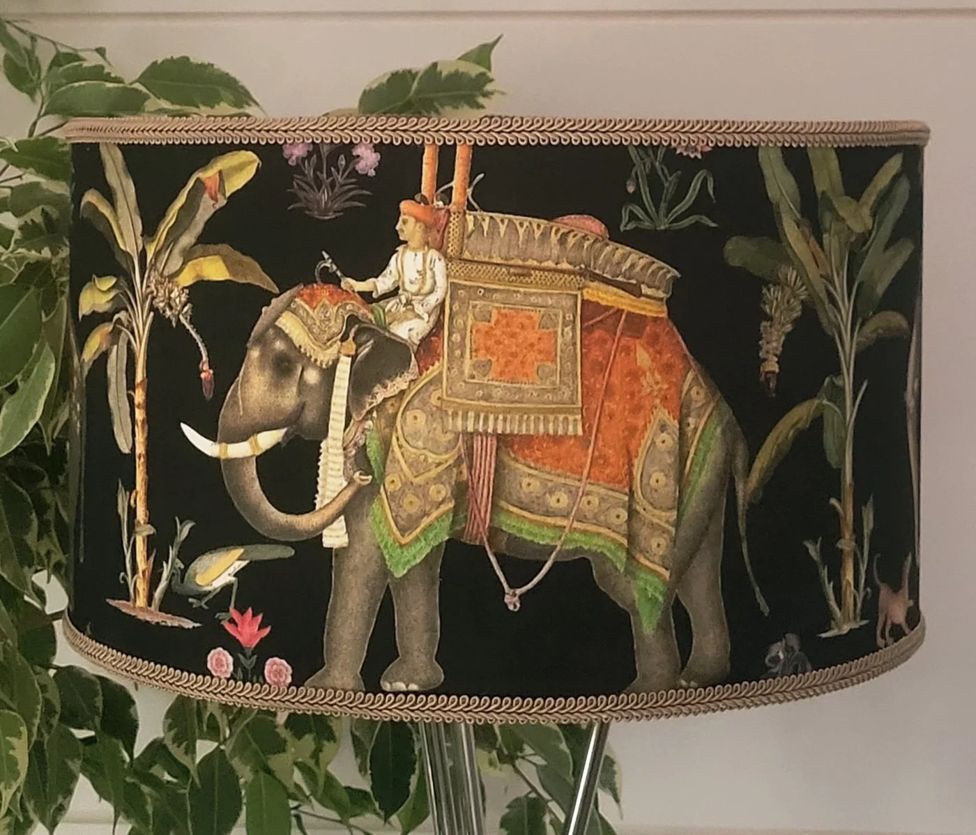 Abat-jour artisanal en tissu Échappée indienne — vue 1